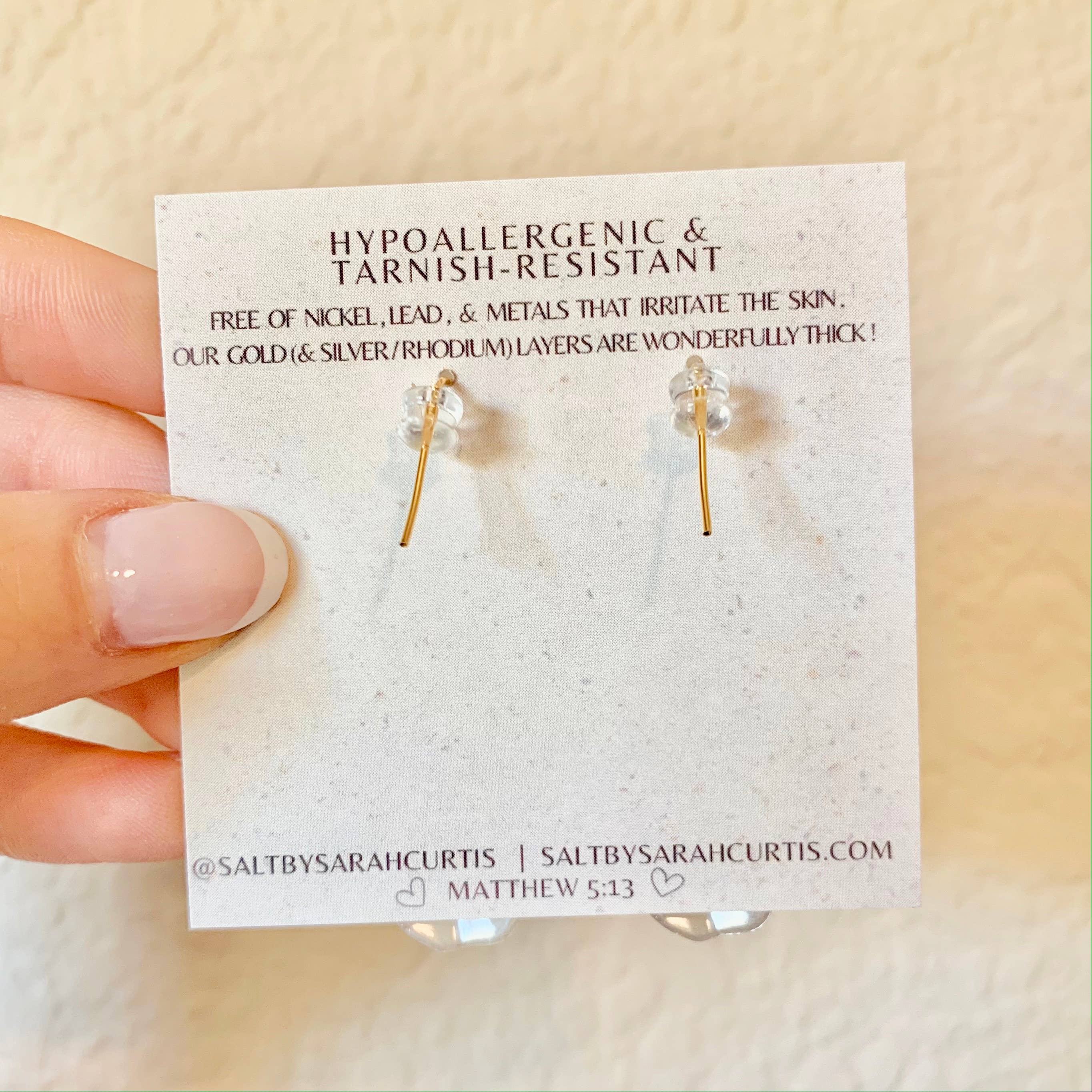 SEASHELL & STARFISH HOOP EARRINGS│gold | coastal jewelry