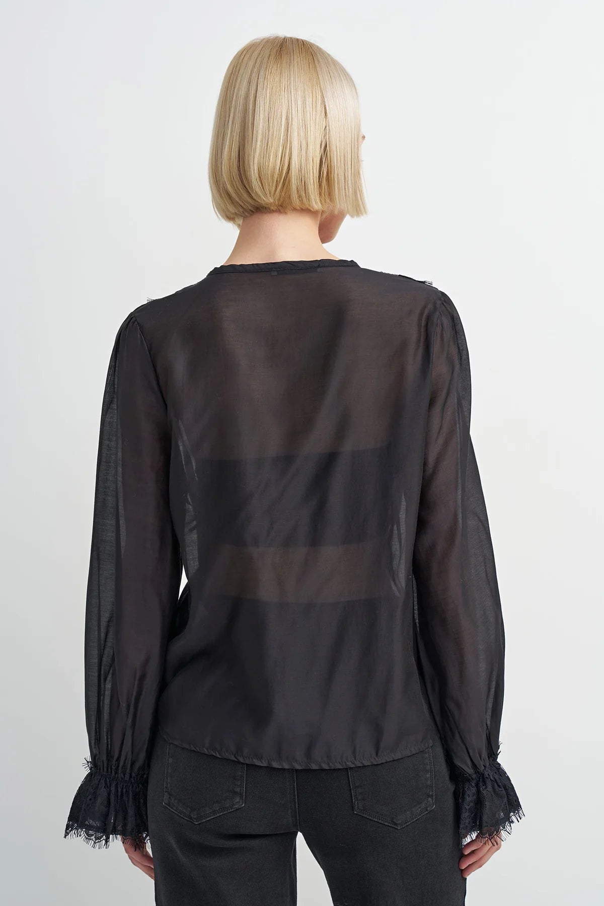 Astrid Harlow Blouse