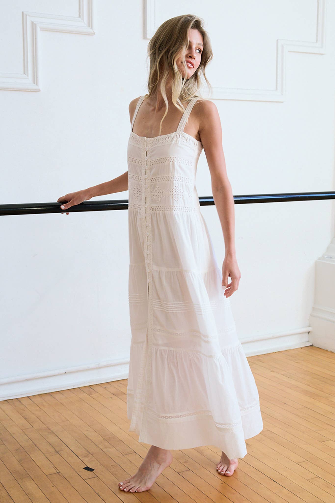 RAISONNEL - Romantic Tiered Woven Maxi with Lace Trim