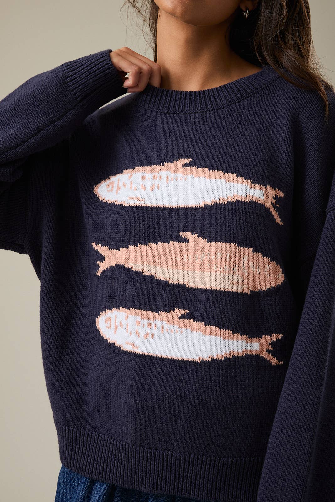 LE LIS - ROUND NECK 3 SARDINES SWEATER TOP