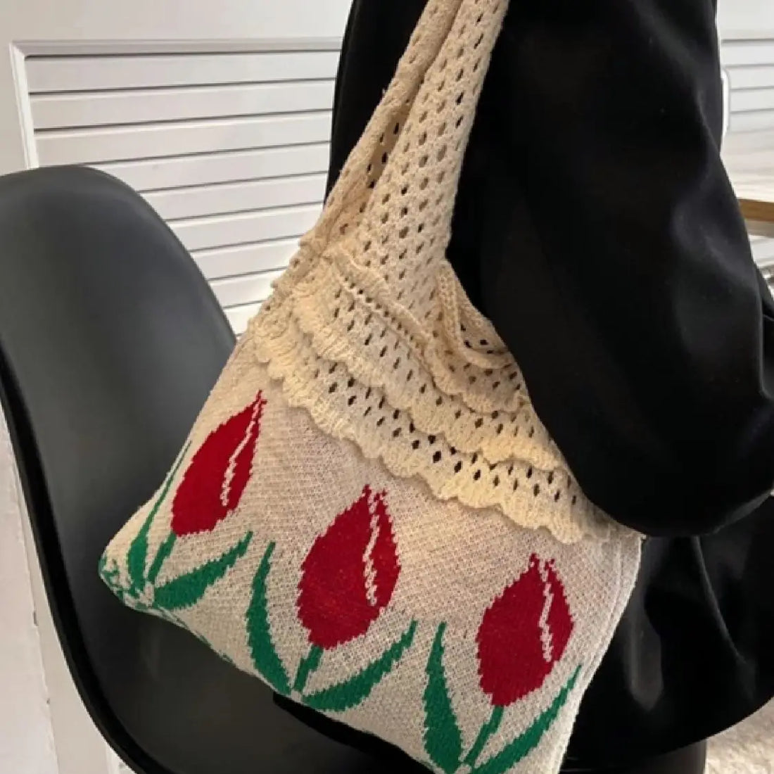 Crochet Vintage Floral Tote Bag