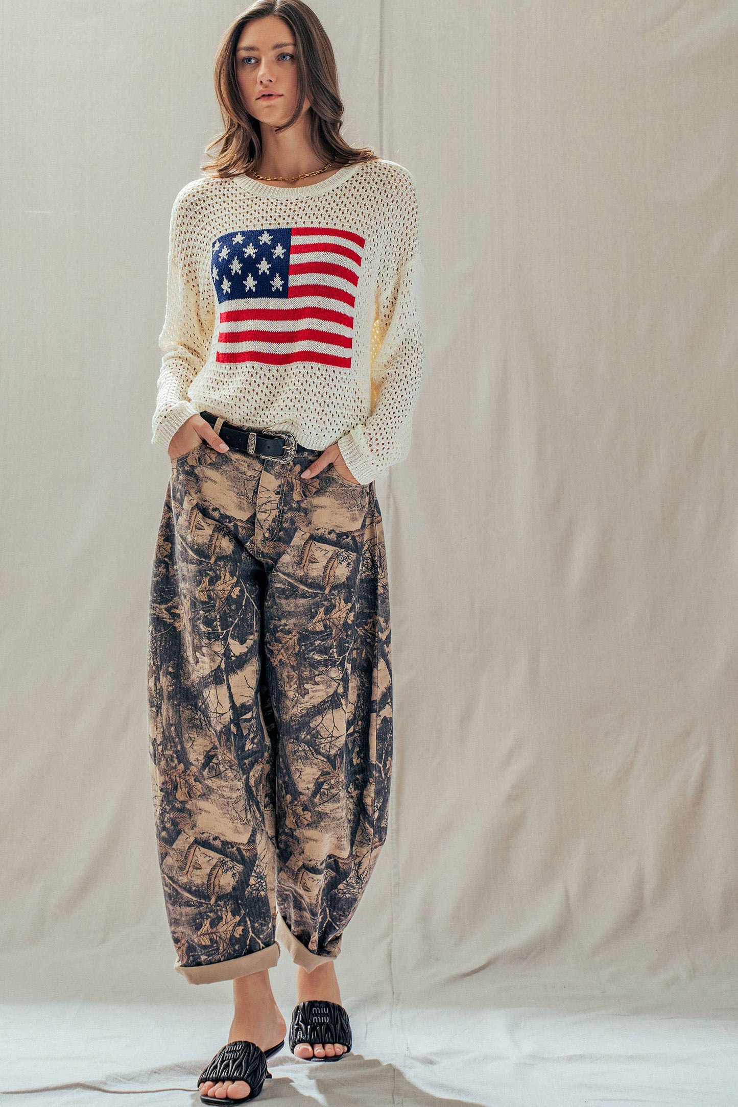Urban Daizy - Patriotic American Flag Open Knit Sweater