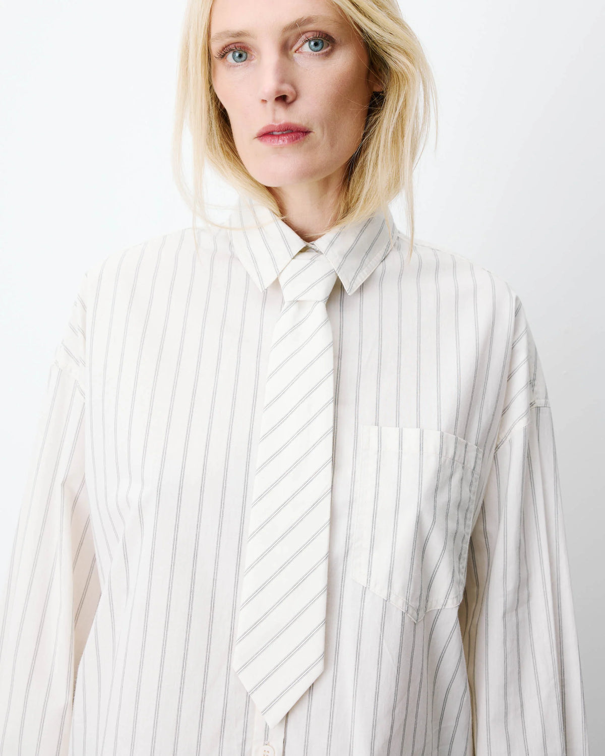 Grace & Mila Striped Shirt With Tie