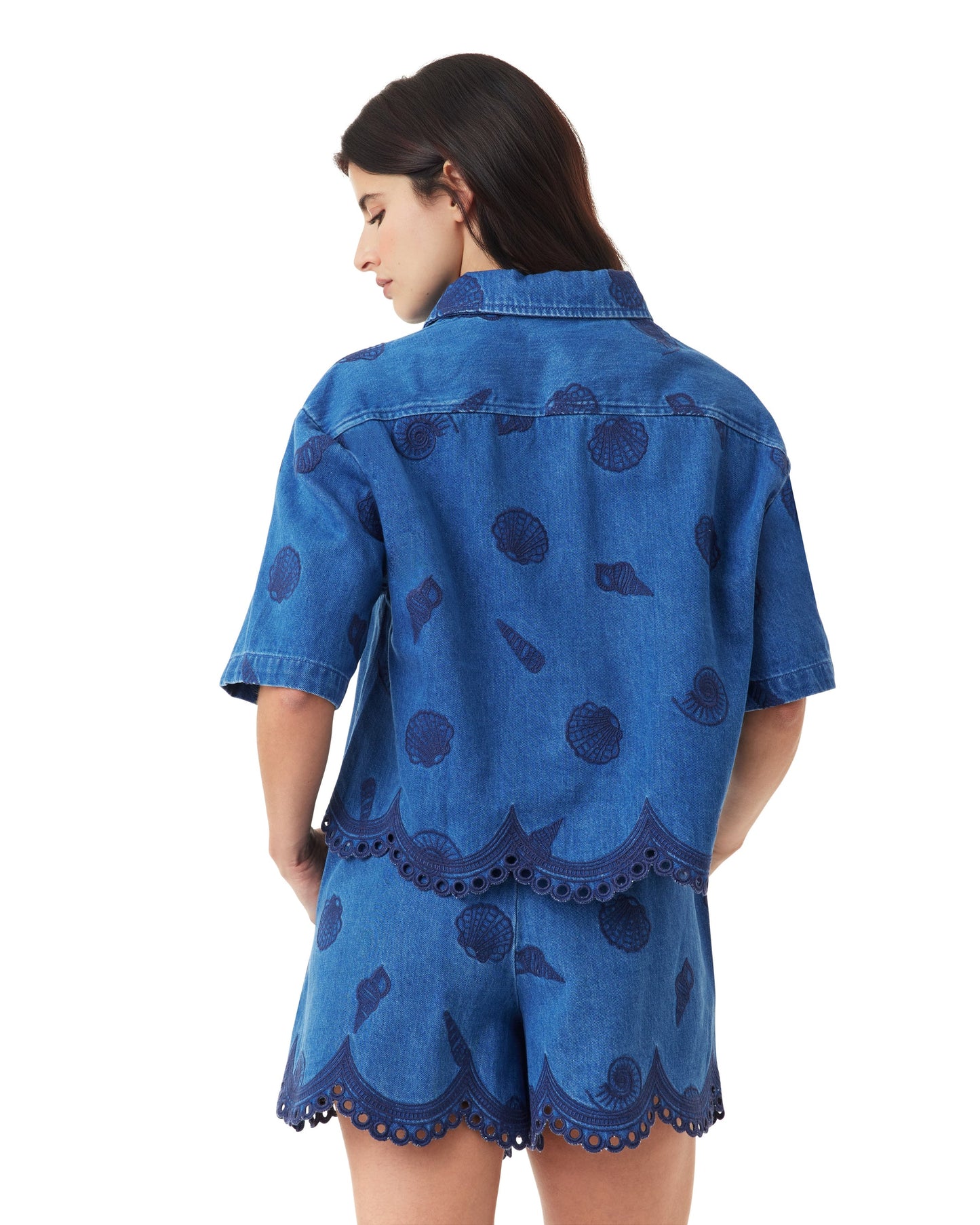 Habitual Seashell Crop Short Sleeve Shirt