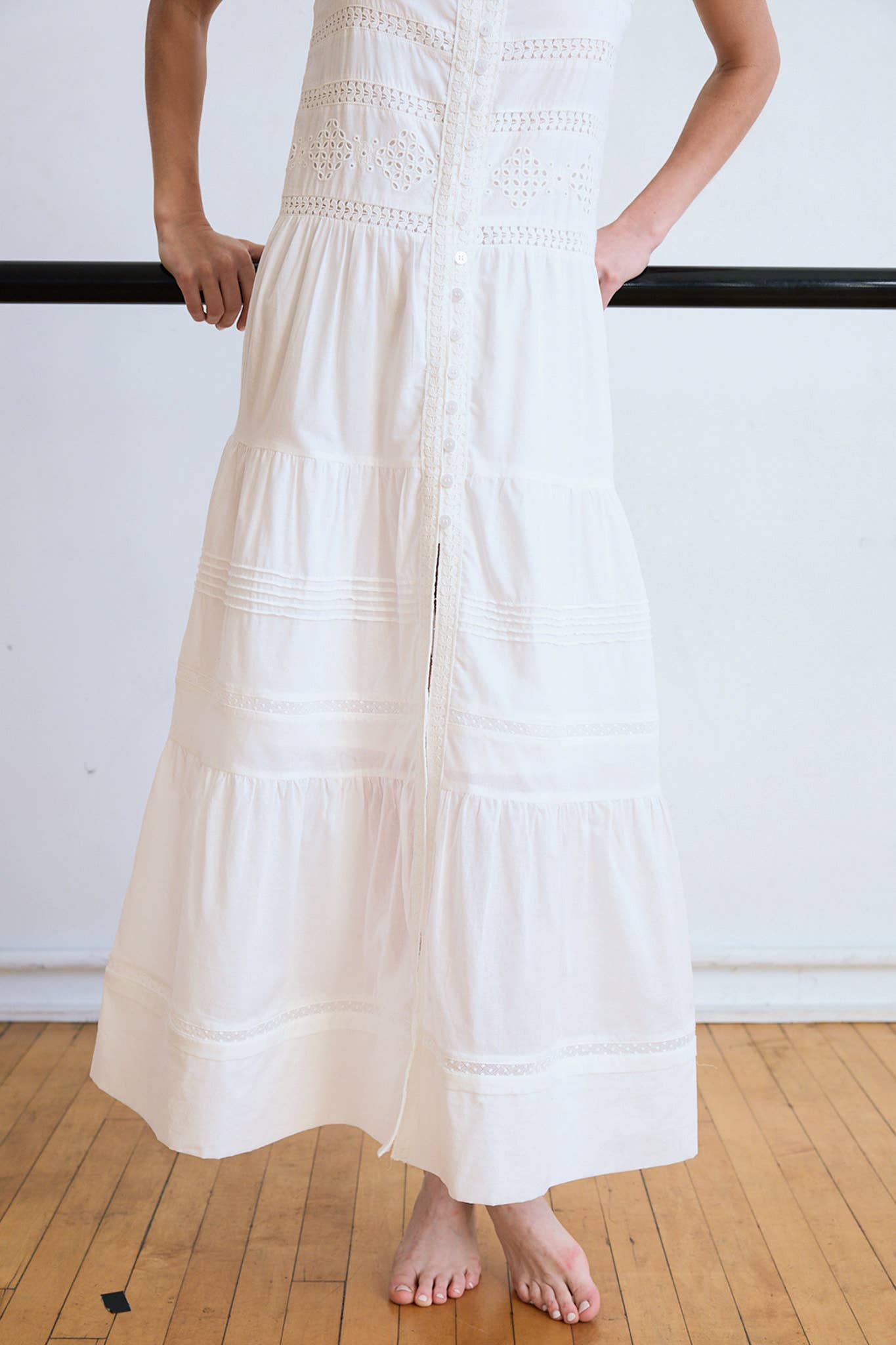 RAISONNEL - Romantic Tiered Woven Maxi with Lace Trim