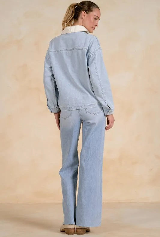 Elan - Front Pocket Denim Jacket